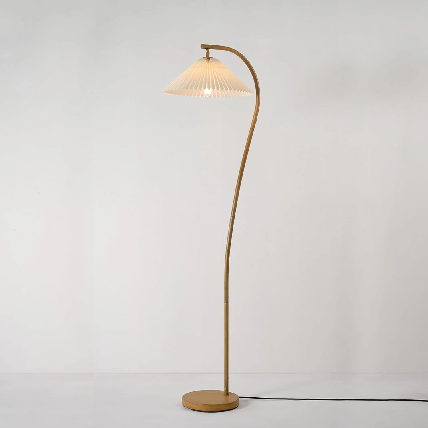 Novogratz 62" Floor Lamp - Image 7